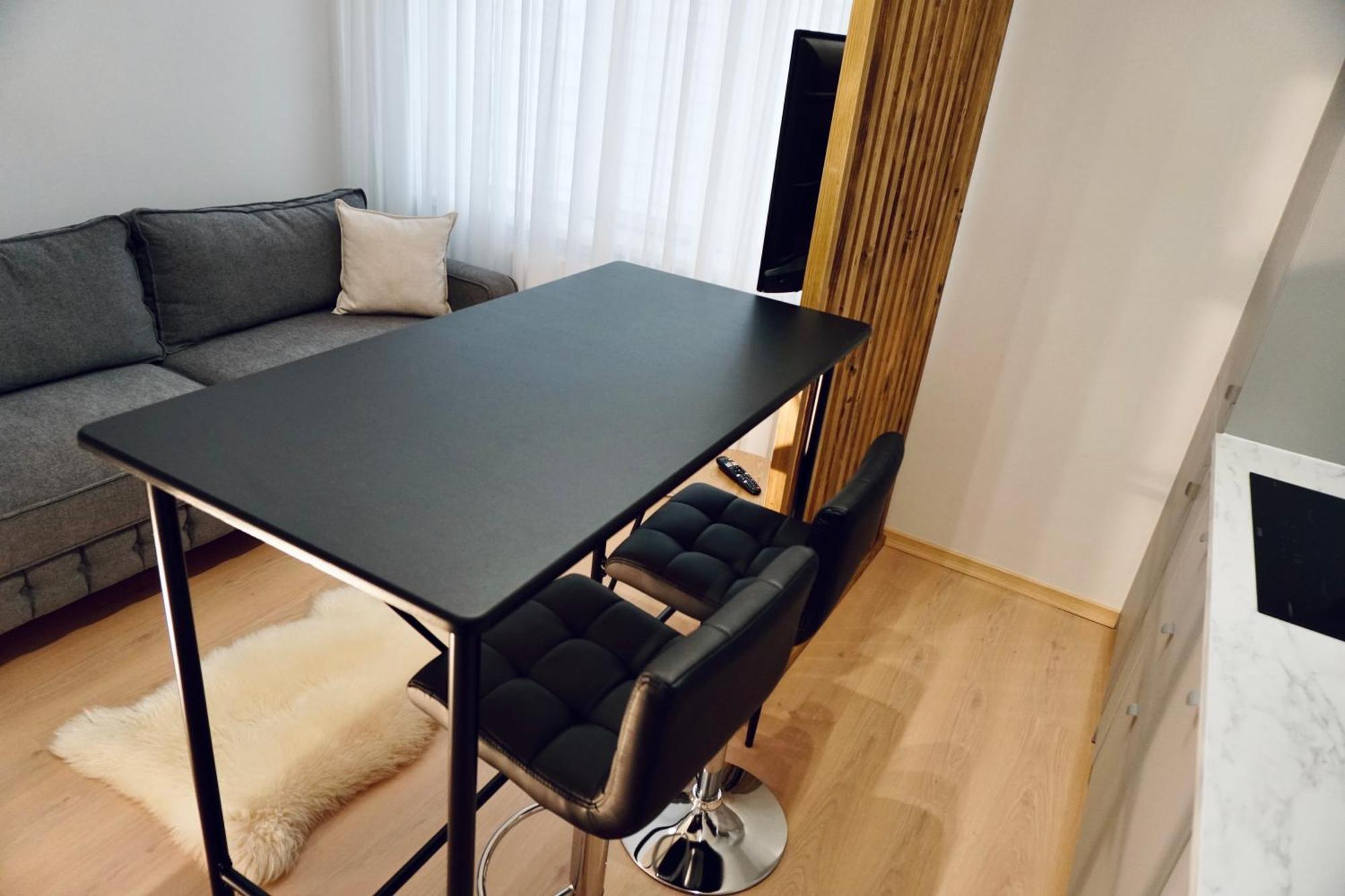 Central Charm Apartment تارجو نيمت المظهر الخارجي الصورة